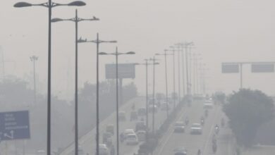 Mumbai air quality plunges to ‘Very Poor’ as Delhi records best October 24 levels in a decade Mumbai air quality plunges to ‘Very Poor’ as Delhi records best October 24 levels in a decade