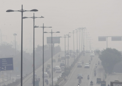 Mumbai air quality plunges to ‘Very Poor’ as Delhi records best October 24 levels in a decade Mumbai air quality plunges to ‘Very Poor’ as Delhi records best October 24 levels in a decade