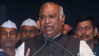 BJP leader files complaint against Mallikarjun Kharge over derogatory remark on PM Modi’s father in Patna BJP leader files complaint against Mallikarjun Kharge over derogatory remark on PM Modi’s father in Patna