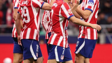 Atletico move to within 2 points of Barcelona as Villarreal win in Valencia