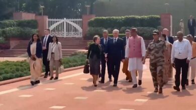 Russian State Duma Speaker pays tribute to Mahatma Gandhi at Rajghat