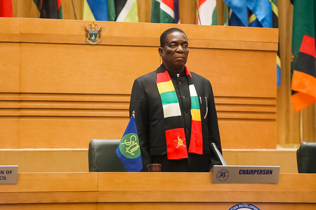 Zimbabwean president calls for unconditional lifting of sanctions Zimbabwean president calls for unconditional lifting of sanctions