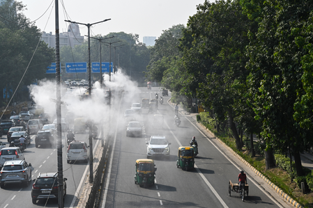 Delhi records AQI of 187; Yamuna white foam raises pollution concerns Delhi records AQI of 187; Yamuna white foam raises pollution concerns