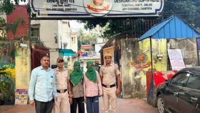 Delhi Police solves robbery case; two arrested, juvenile apprehended Delhi Police solves robbery case; two arrested, juvenile apprehended