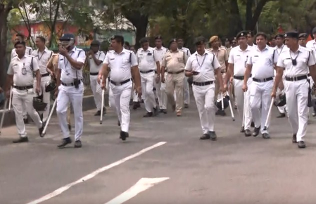 Youth, father paraded naked over love affair in Kolkata, three kin of woman held Youth, father paraded naked over love affair in Kolkata, three kin of woman held