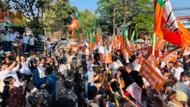 BJP protests outside Congress office in Ranchi over Kharge’s remark on PM Modi BJP protests outside Congress office in Ranchi over Kharge’s remark on PM Modi