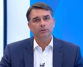Brazil’s Supreme Federal Court justice orders Flavio Bolsonaro to surrender passports, bars him from leaving country