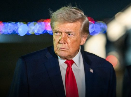 Week from midterm election, polls project grim prospect for Trump