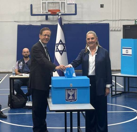 Voting underway in Israel’s high-stakes Knesset elections Voting underway in Israel’s high-stakes Knesset elections