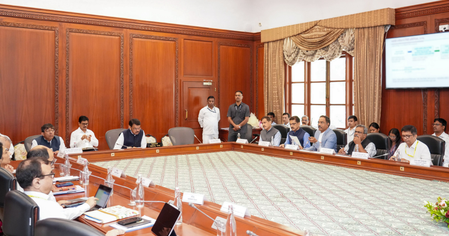 Maha Cabinet clears Rs 13,856-cr Metro Line 12-A; CM Fadnavis sets 3.5-year deadline