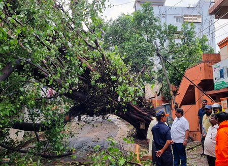 HM Shah speaks to CMs of Andhra, Odisha; assures all assistance to states affected by Cyclone Arnab HM Shah speaks to CMs of Andhra, Odisha; assures all assistance to states affected by Cyclone Arnab