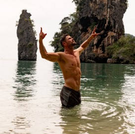 Chris Hemsworth shares glimpses of off-duty adventures in Thailand as he wraps up ‘Extraction 3’ Chris Hemsworth shares glimpses of off-duty adventures in Thailand as he wraps up ‘Extraction 3’