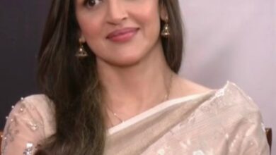 Esha Deol backs South Indian accents amid trolling, cites Sridevi, Hema Malini, Urmila Matondkar’s example Esha Deol backs South Indian accents amid trolling, cites Sridevi, Hema Malini, Urmila Matondkar’s example