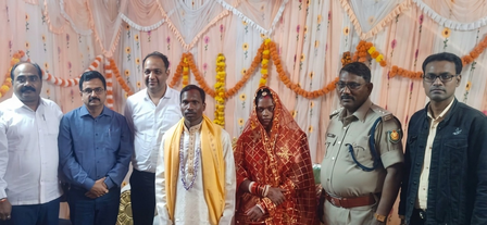 Jharkhand: Two former Naxal commanders tie knot at Hazaribagh jail