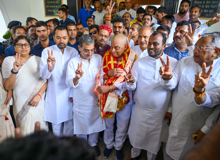JD(U)’s Neeraj Kumar retains Patna Graduate MLC seat, launches fierce attack on Anant Singh JD(U)’s Neeraj Kumar retains Patna Graduate MLC seat, launches fierce attack on Anant Singh