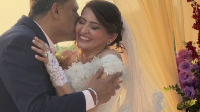 Balika Vadhu fame Smita Bansal renews wedding vows with husband Ankush on 25th anniversary, opts for white wedding