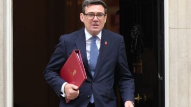 UK announces extra 10-billion-pound support for Ukraine UK announces extra 10-billion-pound support for Ukraine