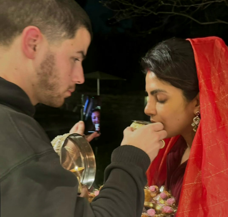 Priyanka Chopra flaunts her Karwa Chauth special mehendi, calls it ‘Piya ke naam ki’ Priyanka Chopra flaunts her Karwa Chauth special mehendi, calls it ‘Piya ke naam ki’