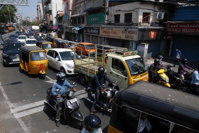 Chennai to repair 678 rain-damaged roads amid mounting complaints of potholes, waterlogging Chennai to repair 678 rain-damaged roads amid mounting complaints of potholes, waterlogging