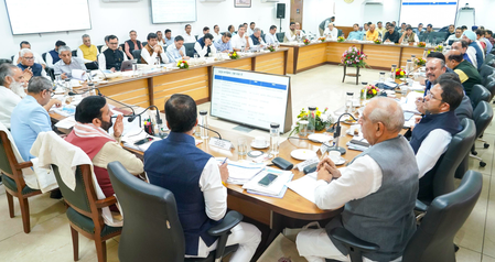 Haryana CM announces hike of Rs 35 per quintal in sugarcane price Haryana CM announces hike of Rs 35 per quintal in sugarcane price