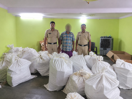 Delhi Police seize over 1,073 kg of firecrackers; register 10 FIRs Delhi Police seize over 1,073 kg of firecrackers; register 10 FIRs