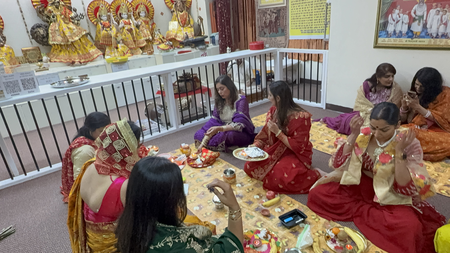 Brings home closer: Indian American women celebrate Karwa Chauth in Atlanta Brings home closer: Indian American women celebrate Karwa Chauth in Atlanta