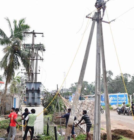 Andhra steps up efforts to restore normalcy in cyclone-affected districts