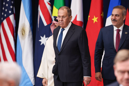 Russia-Ukraine tensions shadow G20 talks Russia-Ukraine tensions shadow G20 talks