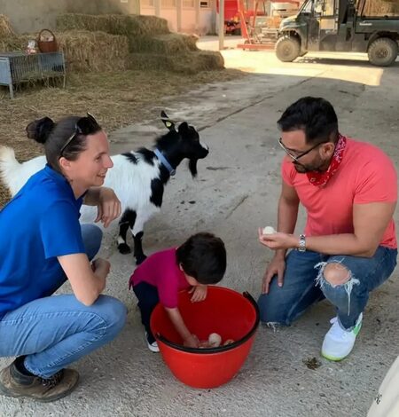 Saif Ali Khan shares throwback pic of him teaching baby Taimur how to ‘pick up chicks’ Saif Ali Khan shares throwback pic of him teaching baby Taimur how to ‘pick up chicks’