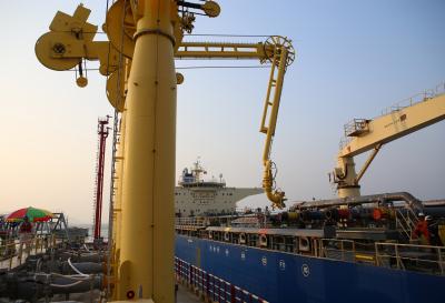 Brent crude jumps to 0 amid fading prospects of supply relief