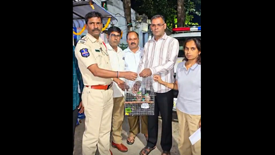 Hyderabad Police Rescue Four Palapittas Ahead of Dasara, Warn Against Capturing Birds Hyderabad Police Rescue Four Palapittas Ahead of Dasara, Warn Against Capturing Birds