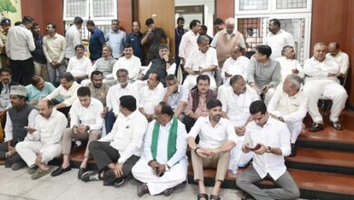 K’taka BJP objects to CM, cabinet ministers’ protest at EC office; demands FIRs, arrest