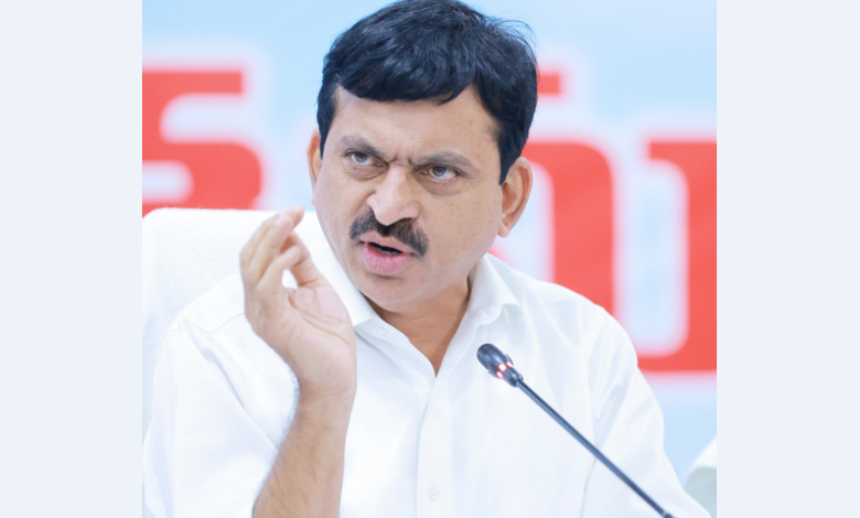 “Journalists to get house sites in suitable locations,” Assures I&PR Minister