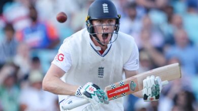 Zak Crawley signs one-year Kent extension after losing England central contract Zak Crawley signs one-year Kent extension after losing England central contract