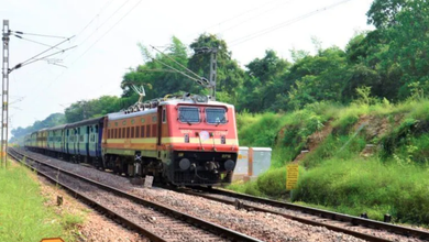 “Running a special train on a long-distance need comprehensive operational plan,’’ SCR clarifies after Congress protest in Secunderabad “Running a special train on a long-distance need comprehensive operational plan,’’ SCR clarifies after Congress protest in Secunderabad
