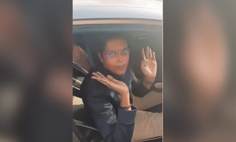 Pune Woman Police Constable Under Scanner for Allegedly Driving Drunk on Wrong Side Pune Woman Police Constable Under Scanner for Allegedly Driving Drunk on Wrong Side