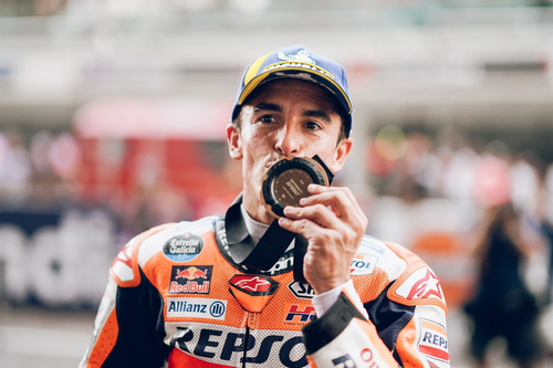 MotoGP 2026: Marc Marquez recovers from crash to take pole in GP of Australia with Q2 showstopper MotoGP 2026: Marc Marquez recovers from crash to take pole in GP of Australia with Q2 showstopper