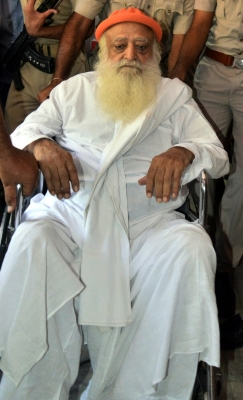 Asaram arrives at Jodhpur Central Jail after parole expires; new FIR registered (LD)